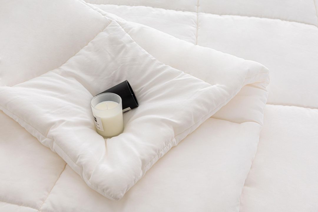 MLILY Soft Washed Down Alternative Comforter