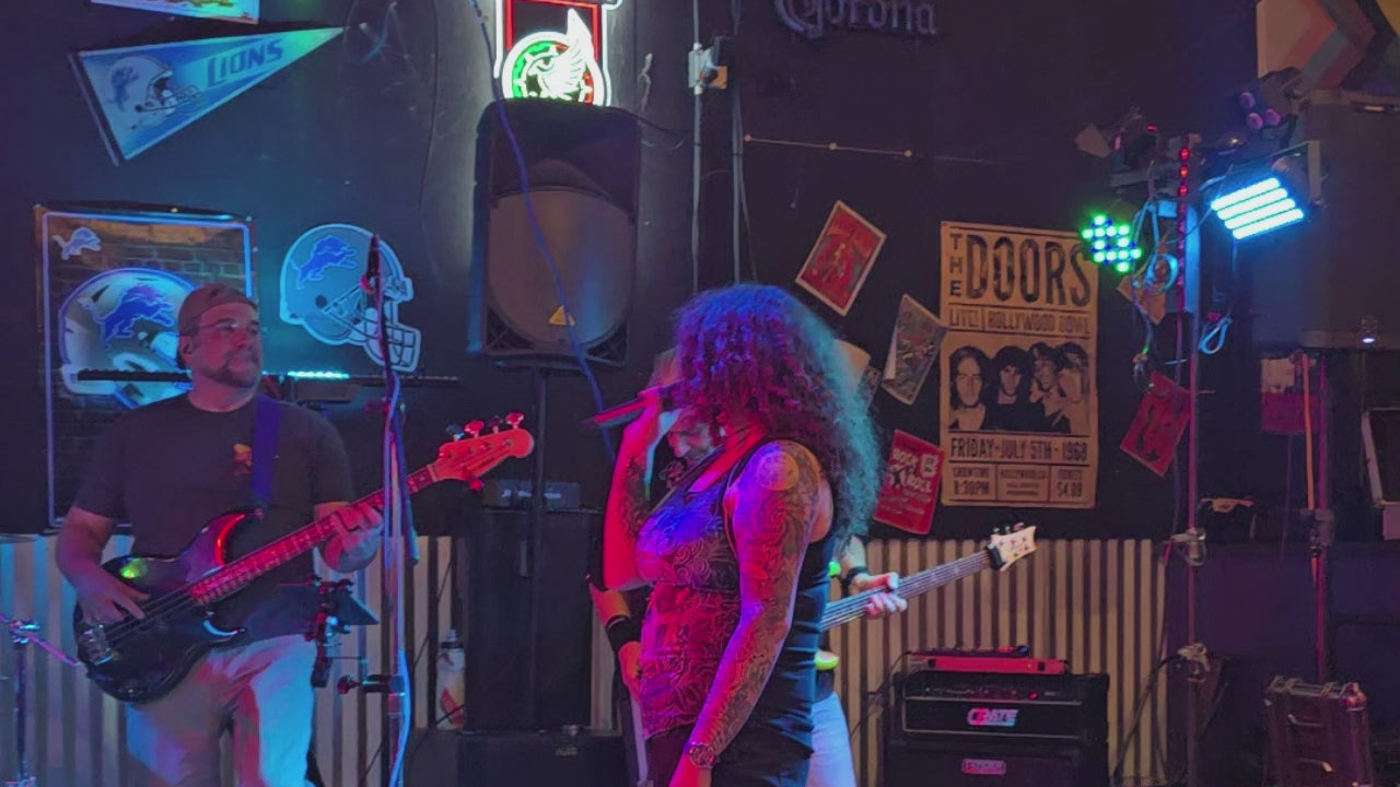 Broken-G-String Rock Band NM- Music and Show Information